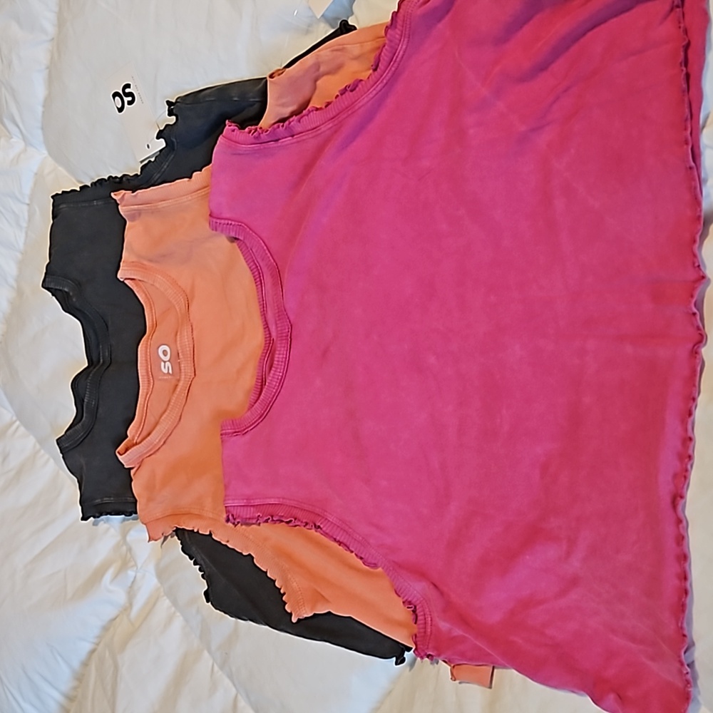 Bundle of 3 new with tags SO muscle crop tank tops sz Large women’s - Picture 4 of 4